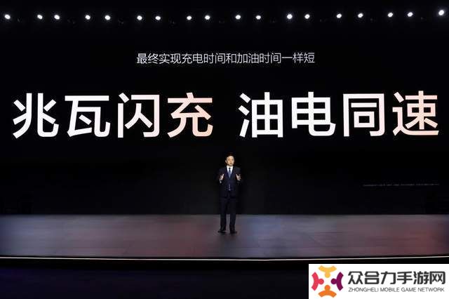 比亞迪2024財(cái)報(bào)亮點(diǎn)：營收大增近三成，現(xiàn)金儲(chǔ)備創(chuàng)新高！