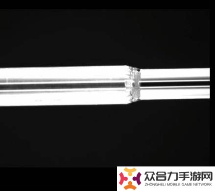 國產(chǎn)首臺光纖剝切熔一體化設(shè)備亮相，高端激光制造迎新突破！